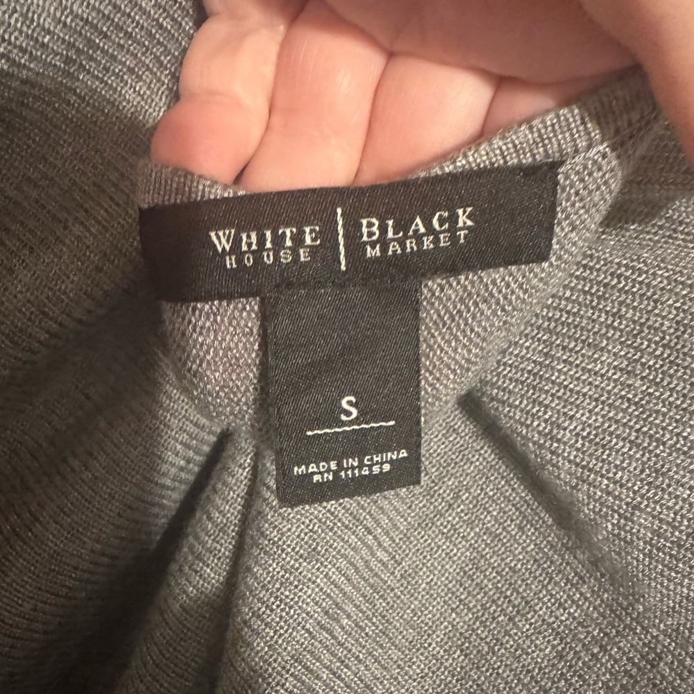 WHBM Gray Lightweight Sweater w/Black w/Rhinestone Collar Cat Silhouette  SM #K - Picture 7 of 9